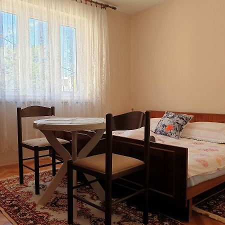 Guest House Miro Новаля Екстериор снимка