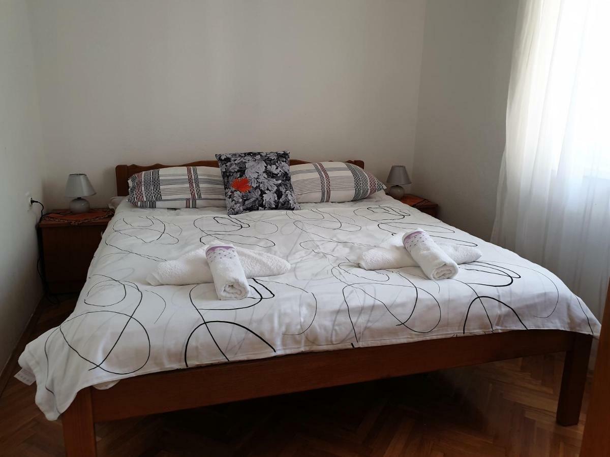Guest House Miro Новаля Екстериор снимка