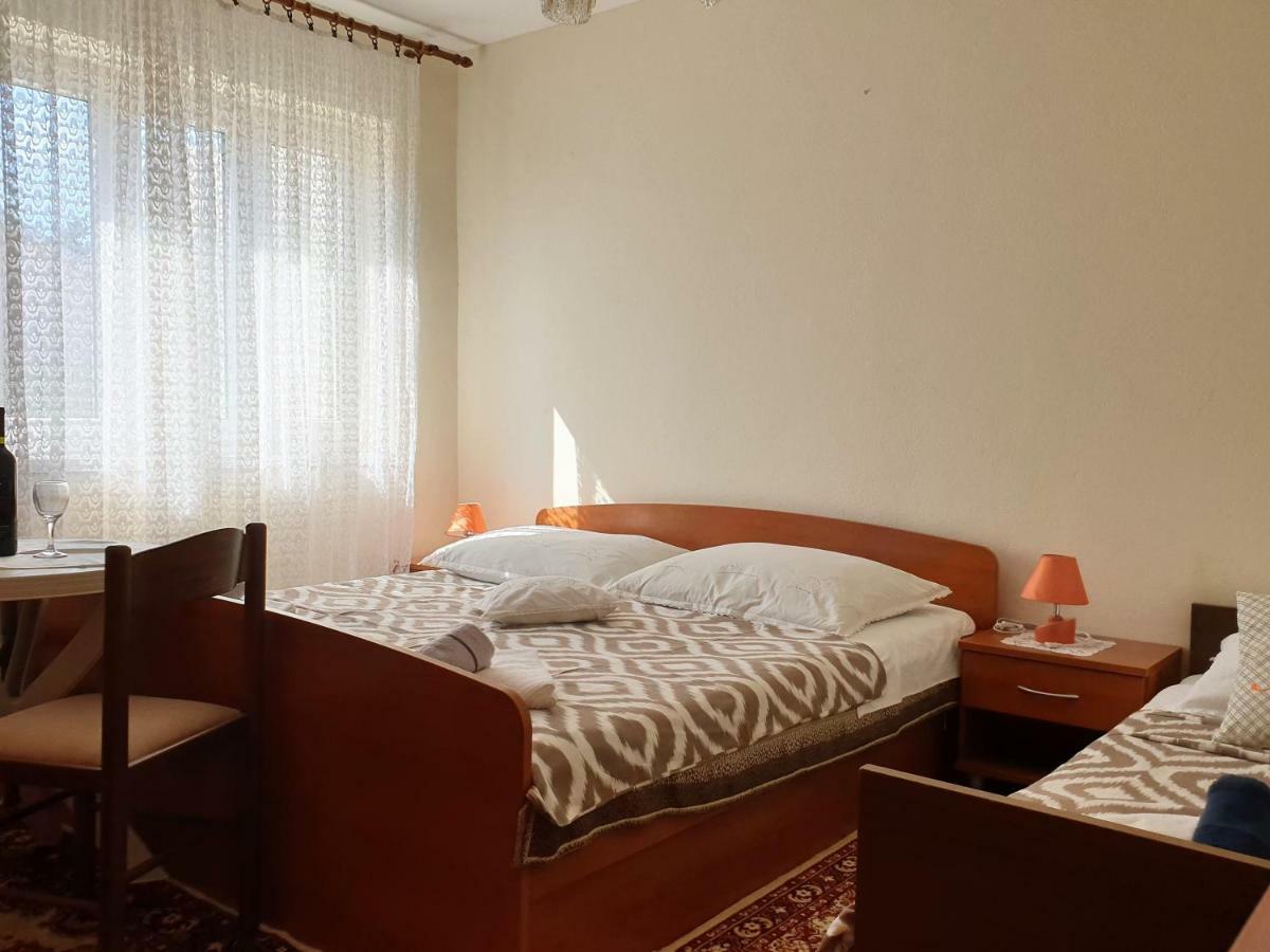 Guest House Miro Новаля Екстериор снимка