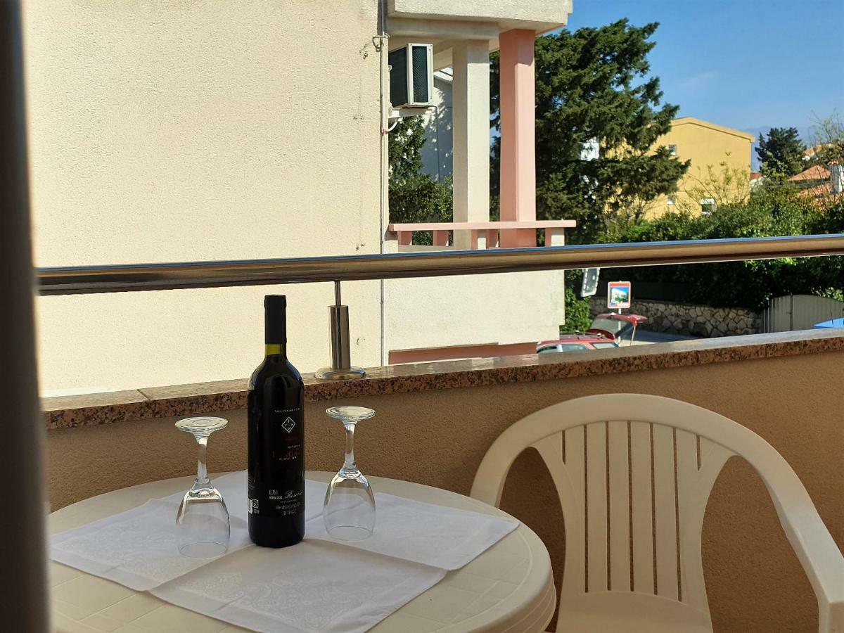 Guest House Miro Новаля Екстериор снимка