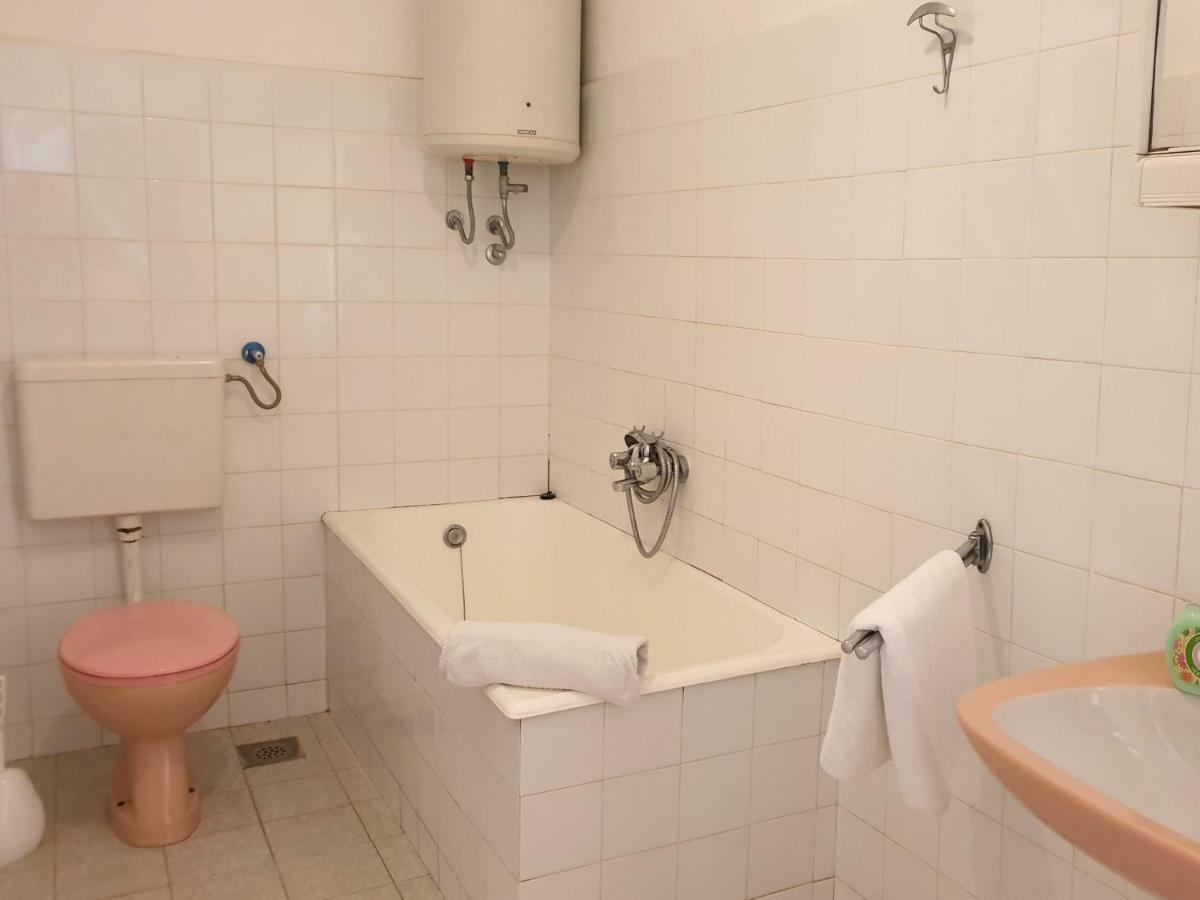 Guest House Miro Новаля Стая снимка